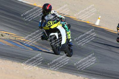 media/Nov-15-2024-CVMA Friday Practice (Fri) [[b142d29251]]/4-Group 4 and Trackday/Session 2 (Turn 10)/